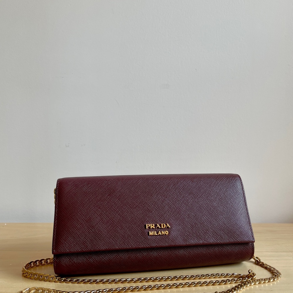 PRADA BIBLIOTEQUE BURGUNDY SAFFIANO LEATHER CLUTCH CROSSBODY BAG